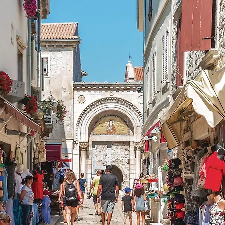 Stunning In Stancija Portun With Wifi Apartmán Poreč